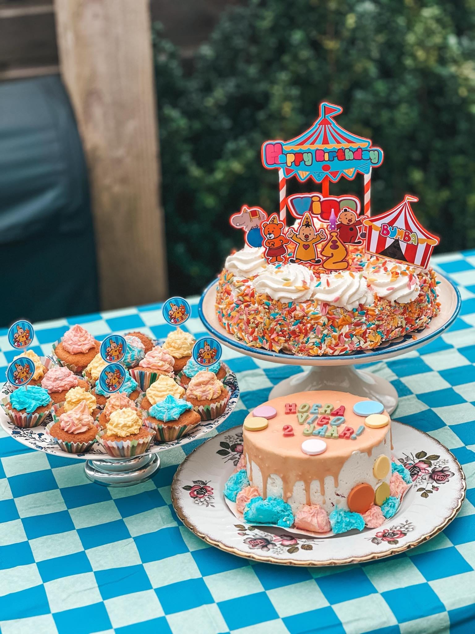 Bumba cake topper, circus party, children's cake decoration, personalized topper, themed cake.